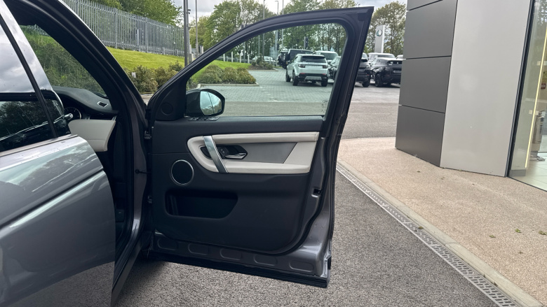 Land Rover Discovery Sport 2.0 D200 R-Dynamic S Plus 5dr Auto [5 Seat] Diesel Station Wagon